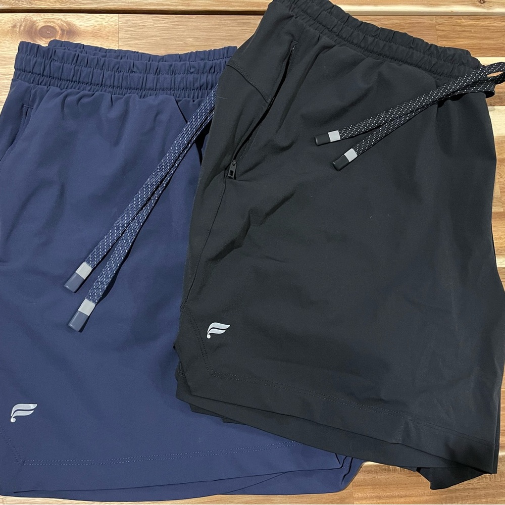Fabletics One Short 5” - Bundle of 2 - Navy and Black